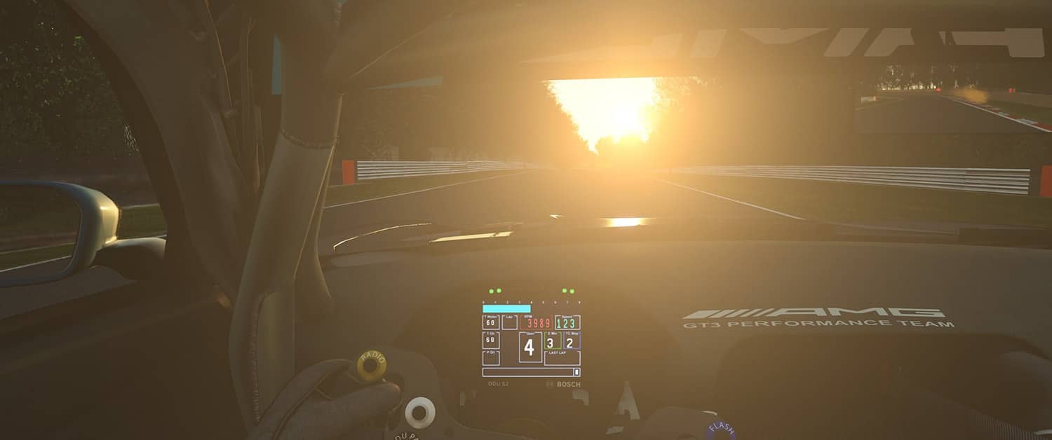 rFactor 2: Sunflare-Effekte auf Brands Hatch mit dem Mercedes-AMG GT3